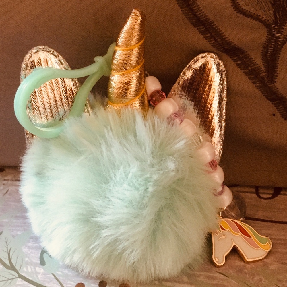 Unicorn keychain accessory